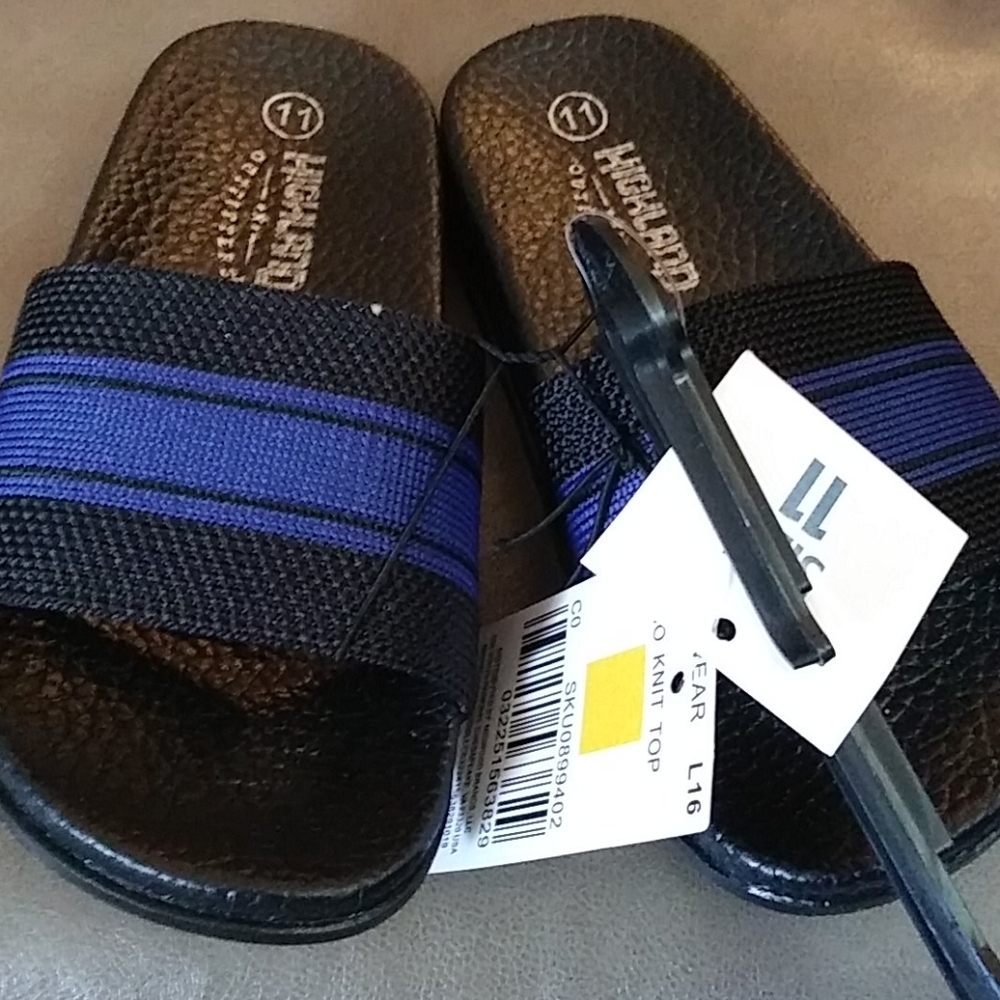 Size 11 Slides